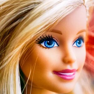 The Untold Truth Of America's Favorite Doll, Barbie - ZergNet