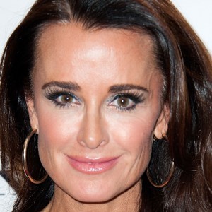 Inside Kyle Richards' $1.5 Million Home Renovation - ZergNet
