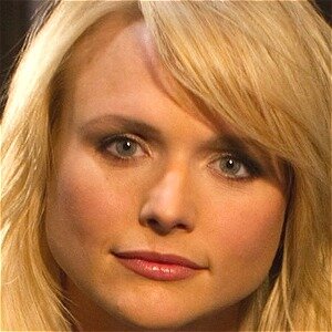 Miranda Lambert's Marriage Is Beyond Weird - ZergNet
