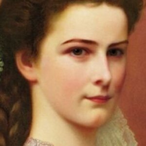 Meet The Hottest People From Throughout History - ZergNet