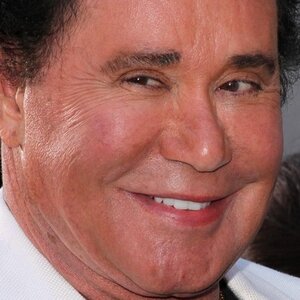 There's A Clear Reason Why Wayne Newton Went Completely Broke - ZergNet