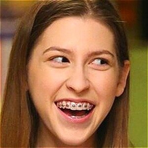 The Middle Fans Won't Believe What Happened To Sue Heck - ZergNet