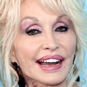 We Never Knew About The Hidden Truth Of Dolly Parton - ZergNet