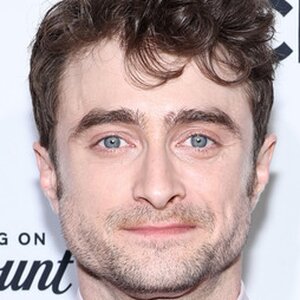 Daniel Radcliffe Had To Get Drunk To Film This Wild Scene - ZergNet