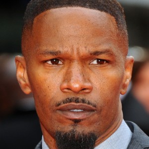 Jamie Foxx Disses Will Smith For Oscars Boycott - ZergNet